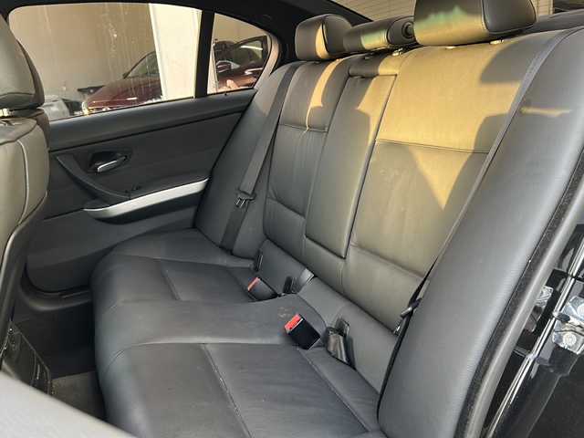 ＢＭＷ ３２３ｉ Mスポーツ 京都府 2006(平18)年 14万km サファイアブラックP パワーシート/スマートキー/純正アルミ/電動格納ミラー/プッシュスタート/シートヒーター
