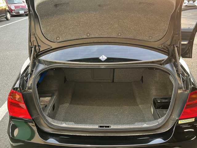 ＢＭＷ ３２３ｉ Mスポーツ 京都府 2006(平18)年 14万km サファイアブラックP パワーシート/スマートキー/純正アルミ/電動格納ミラー/プッシュスタート/シートヒーター