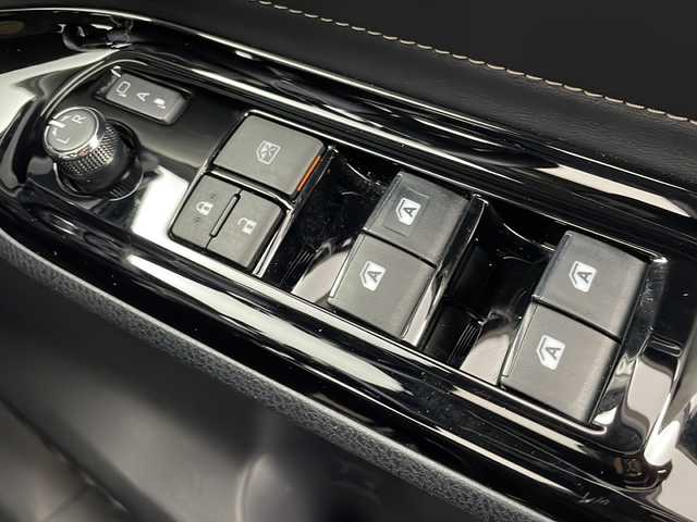 トヨタ エスクァイア Xiサイドリフトアップ 千葉県 2020(令2)年 4.5万km アバンギャルドブロンズメタリック セーフティセンス/・プリクラッシュセーフティ/・レーンディパーチャーアラート/・オートマチックハイビーム/・先行車発進告知機能/純正9インチメモリーナビ/・フルセグTV/・Bluetoothオーディオ接続/・CD/DVD再生機能/クルーズコントロール/左側パワースライドドア/前後コーナーセンサー/ビルトインETC/LEDヘッドライト/リアオートエアコン/セカンドシート電動リフトアップシート