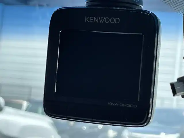 ホンダ フィット ハイブリット Lパッケージ 滋賀県 2014(平26)年 6.6万km クリスタルブラックパール 禁煙車/純正ナビ/（CD/DVD/BT/ワンセグ）/ETC/前方ドライブレコーダー/バックカメラ/クルーズコントロール/ハーフレザー/LEDヘッドライト/オートライト/ステアリングスイッチ/純正アルミホイール