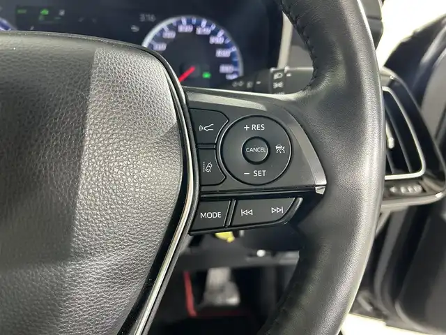 トヨタ クラウン ハイブリッド RS リミテッド 佐賀県 2020(令2)年 3.1万km プレシャスブラックパール 純正8インチナビ　/フルセグTV/CD/DVD/Bluetooth/全方位カメラ/衝突被害軽減システム/ブラインドスポットモニター/パーキングサポートブレーキ/レーダークルーズコントロール/レーンアシスト/ヘッドアップディスプレイ/ロードサインアシスト/オートライト/オートマチックハイビーム/LEDヘッドライト/LEDフォグライト/電子パーキング/ブレーキホールド/ビルトインETC/運転席・助手席パワーシート/運転席・助手席シートヒーター/ステアリングヒーター/メモリーシート/ハーフレザーシート/純正18インチアルミホイール/純正フロアマット