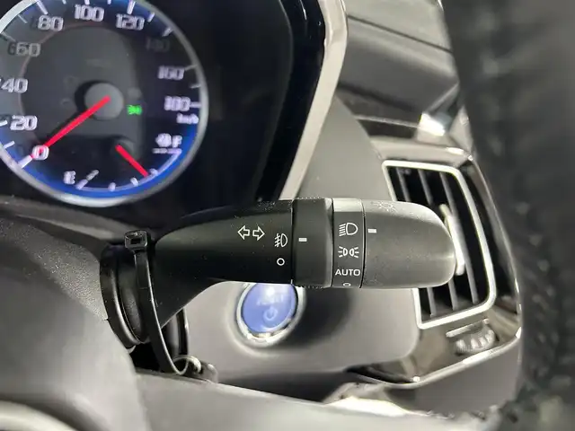 トヨタ クラウン ハイブリッド RS リミテッド 佐賀県 2020(令2)年 3.1万km プレシャスブラックパール 純正8インチナビ　/フルセグTV/CD/DVD/Bluetooth/全方位カメラ/衝突被害軽減システム/ブラインドスポットモニター/パーキングサポートブレーキ/レーダークルーズコントロール/レーンアシスト/ヘッドアップディスプレイ/ロードサインアシスト/オートライト/オートマチックハイビーム/LEDヘッドライト/LEDフォグライト/電子パーキング/ブレーキホールド/ビルトインETC/運転席・助手席パワーシート/運転席・助手席シートヒーター/ステアリングヒーター/メモリーシート/ハーフレザーシート/純正18インチアルミホイール/純正フロアマット