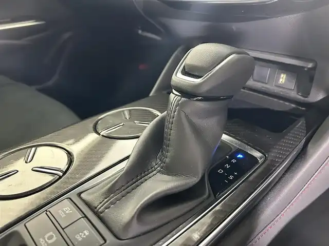 トヨタ クラウン ハイブリッド RS リミテッド 佐賀県 2020(令2)年 3.1万km プレシャスブラックパール 純正8インチナビ　/フルセグTV/CD/DVD/Bluetooth/全方位カメラ/衝突被害軽減システム/ブラインドスポットモニター/パーキングサポートブレーキ/レーダークルーズコントロール/レーンアシスト/ヘッドアップディスプレイ/ロードサインアシスト/オートライト/オートマチックハイビーム/LEDヘッドライト/LEDフォグライト/電子パーキング/ブレーキホールド/ビルトインETC/運転席・助手席パワーシート/運転席・助手席シートヒーター/ステアリングヒーター/メモリーシート/ハーフレザーシート/純正18インチアルミホイール/純正フロアマット