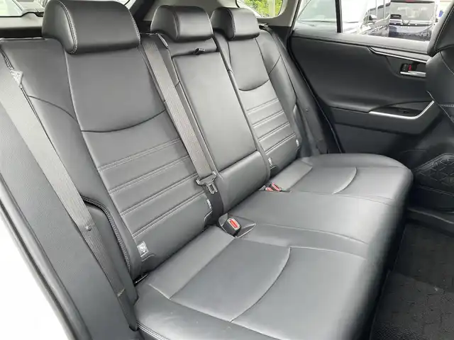 トヨタ ＲＡＶ４ G Zパッケージ 茨城県 2021(令3)年 4万km ホワイトパールクリスタルシャイン 純正ディスプレイオーディオ/【AM・FM・USB・BT】/ルーフレール/サンルーフ/ダウンヒルアシストコントロール/BSM/パワーシート/シートヒーター/シートメモリ/ステアリングヒーター/電動リアゲート/レーダークルコン/ETC/全方位カメラ/前後ドラレコ/前後コーナーセンサー/デジタルインナーミラー/ブレーキホールド/MTモード付AT