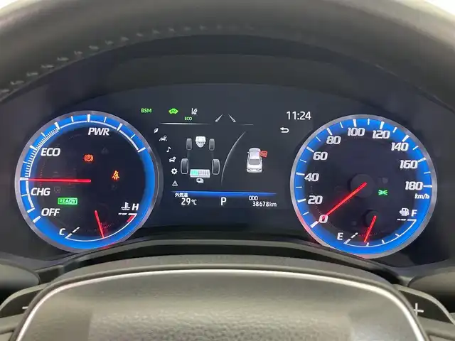 トヨタ クラウン ハイブリッド RS アドバンス 愛知県 2018(平30)年 3.9万km ブラック 純正１２．３型ナビ　フルセグＴＶ　Ｂｌｕｅｔｏｏｔｈ　ムーンルーフ　ガナドールマフラー　黒革　３眼ＬＥＤライト　ＨＵＤ　レーダークルコン　純正ドラレコ　ＥＴＣ２．０　シートエアコン　電動シート　禁煙車