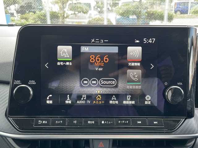 日産 ノート X 山口県 2021(令3)年 1万km オーロラフレアブルーパール 純正メモリナビ/・Bluetooth接続/・アラウンドビューモニター/・HDMI端子/・C端子接続端子/・USB接続端子/インテリジェントルームミラー/ビルトインETC2.0/ドライブレコーダー/純正16インチアルミホイール/プロパイロット/・側方支援/・後側方支援/・エマージェンシーブレーキ/・制限速度支援/・駐車支援/・ふらつき警報/イモビライザー/取り扱い説明書/保証書/ドアバイザー/ウィンカーミラー/置き型充電/電動パーキングブレーキ