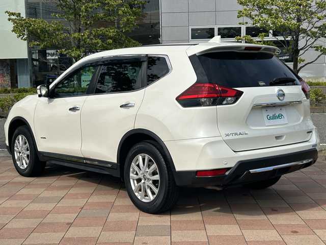 日産 エクストレイル ハイブリッド 20X 福島県 2018(平30)年 2.1万km ブリリアントホワイトパール 純正 MM3180-w 7インチナビ/（BT　AM　FM　TV　iPod)/Bluetooth/アラウンドビューモニター/フルセグTV/インテリジェントルームミラー/本革ステアリング/衝突被害軽減システム/横滑り防止装置/コーナーセンサー/オートライト/LEDライト/フォグランプ/電動リアゲート/純正AW/純正フロアマット/プッシュスタート/スマートキー