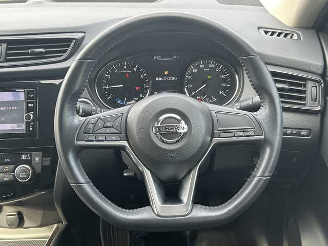 日産 エクストレイル ハイブリッド 20X 福島県 2018(平30)年 2.1万km ブリリアントホワイトパール 純正 MM3180-w 7インチナビ/（BT　AM　FM　TV　iPod)/Bluetooth/アラウンドビューモニター/フルセグTV/インテリジェントルームミラー/本革ステアリング/衝突被害軽減システム/横滑り防止装置/コーナーセンサー/オートライト/LEDライト/フォグランプ/電動リアゲート/純正AW/純正フロアマット/プッシュスタート/スマートキー