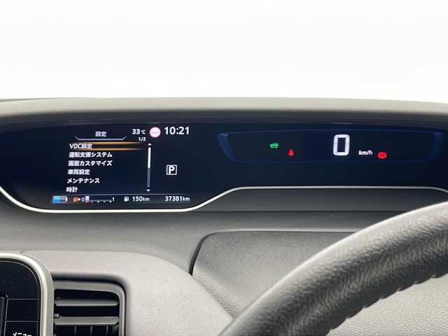 日産 セレナ e－パワー ハイウェイスター V 千葉県 2022(令4)年 3.8万km ダイヤモンドブラック フリップダウンモニター/プロパイロット/コーナーセンサー（前後）/クロストラフィックアラート/エマージェンシーブレーキ/全方位カメラ/純正SDナビ/　フルセグTV/Bluetooth/CD/DVD/USB/ドライブレコーダー（前）/ビルトインETC/デジタルインナーミラー/両側パワースライドドア/ステアリングスイッチ