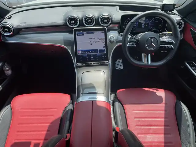 メルセデス・ベンツ Ｍ・ベンツ Ｃ２２０ｄ アバンギャルド　AMGライン 滋賀県 2022(令4)年 1.5万km 白 パノラミックスライディングルーフ/レザーエクスクルーシブパッケージ/・ブラック/レッドレザーシート/・パワーシート/・シートヒーター/ベーシックパッケージ/・MBUXナビゲーションシステム/・ヘッドアップディスプレイ/レーダセーフティパッケージ/フルセグTV/BT/USB/360°カメラ/LEDヘッドライト/パワーバックドア/置くだけ充電/アンビエントライト/純正18インチAW/ドラレコ前後/社外レーダー/ETC2.0