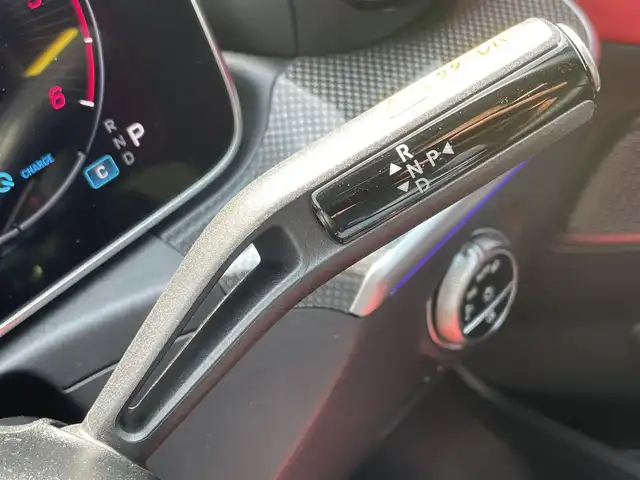メルセデス・ベンツ Ｍ・ベンツ Ｃ２２０ｄ アバンギャルド　AMGライン 滋賀県 2022(令4)年 1.5万km 白 パノラミックスライディングルーフ/レザーエクスクルーシブパッケージ/・ブラック/レッドレザーシート/・パワーシート/・シートヒーター/ベーシックパッケージ/・MBUXナビゲーションシステム/・ヘッドアップディスプレイ/レーダセーフティパッケージ/フルセグTV/BT/USB/360°カメラ/LEDヘッドライト/パワーバックドア/置くだけ充電/アンビエントライト/純正18インチAW/ドラレコ前後/社外レーダー/ETC2.0