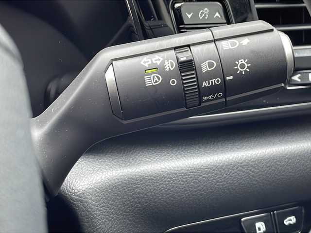 レクサス ＮＸ 250 バージョンL 山口県 2023(令5)年 1.1万km ソニッククォーツ パノラマルーフ/純正14インチナビ/フルセグテレビ/Bluetooth/AM/FMラジオ/USB端子/HDMI入力端子/パノラミックビューモニター/ヘッドアップディスプレイ/ETC2.0/ドライブレコーダー/置くだけ充電/デジタルインナーミラー/ルーフレール/レザーシート/純正フロアマット/純正20インチAW/スマートキー/プッシュアップスタート/スペアキー有/電動パーキングブレーキ/オートブレーキホールド/全席シートヒーター/三眼フルLEDヘッドランプ/フォグランプ/オートライト/Lexus Safety System /・プリクラッシュセーフティ/・緊急時操舵支援/・アダプティブハイビームシステム/ブラインドスポットモニター/取扱説明書/保証書