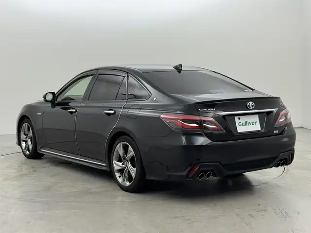 トヨタ クラウン ハイブリッド RS アドバンス 福岡県 2018(平30)年 7.7万km プレシャスブラックパール 純正ナビ（フルセグＴＶ）　/バックカメラ　/トヨタセーフティセンス　/レーダークルコン　/ＢＳＭ　/パワーシート　/ステアリングヒーター　/オートホールド　/ＥＴＣ２．０　/ドラレコ　/オートライト　/純正アルミホイール