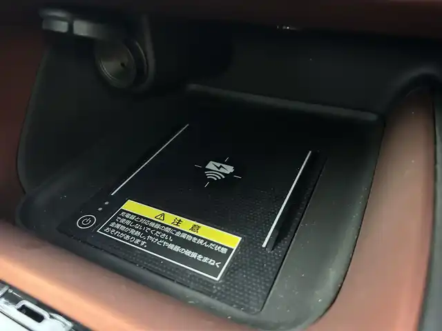 ホンダ ヴェゼル ハイブリッド e:HEV PLaY 千葉県 2021(令3)年 2.2万km プレミアムサンライトホワイトパール Honda CONNECTディスプレー/・Bluetooth/・フルセグTV/・USB（AppleCarplay）/ETC2.0車載器〈ナビゲーション連動〉/後退出庫サポート/パノラマルーフ/ワイヤレス充電器/e:HEV PLaY専用エクステリア/本革巻ステアリングホイール/ハンズフリーアクセスパワーテールゲート/LEDシーケンシャルターンシグナルランプ/ブラインドスポットインフォメーション/ステアリングヒーター/運転席&助手席シートヒーター/後席充電用USBジャック/シートバックポケット&スマートフォンポケット/本革巻セレクトレバー/Honda SENSING/フルLEDヘッドライト/LEDフォグライト/マルチインフォメーション・ディスプレー/ヒルディセントコントロール/フルオート・エアコンディショナー/チップアップ＆ダイブダウン機構付6:4分割可倒式リアシート/オートリトラミラー/リバース連動ドアミラー/18インチアルミホイール