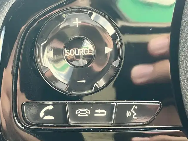 ホンダ Ｎ ＢＯＸ カスタム EX 静岡県 2022(令4)年 3.4万km プラチナホワイトパール エンジンスタートボタン/保証書/取扱説明書/パワーステアリング/パワーウィンドウ/アイドリングストップ/スマートキー（スペアキー1本）/AAC/クルーズコントロール/バックカメラ/純正SDナビ（フルセグTV、BT接続、DVD再生機能、CDチェンジャー）/USB入力端子/ビルトインETC/ウォークスルー/純正フロアマット/純正アルミホイール/布系シート/D+N席シートヒーター/両側パワースライドドア/ABS/横滑り防止装置/コーナーセンサー/レーンキープアシスト/オートライト/オートマチックハイビーム/LEDヘッドライト/W+サイドエアバッグ/衝突軽減システム/カーテンエアバック