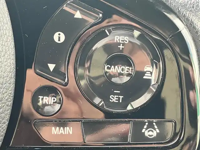 ホンダ Ｎ ＢＯＸ カスタム EX 静岡県 2022(令4)年 3.4万km プラチナホワイトパール エンジンスタートボタン/保証書/取扱説明書/パワーステアリング/パワーウィンドウ/アイドリングストップ/スマートキー（スペアキー1本）/AAC/クルーズコントロール/バックカメラ/純正SDナビ（フルセグTV、BT接続、DVD再生機能、CDチェンジャー）/USB入力端子/ビルトインETC/ウォークスルー/純正フロアマット/純正アルミホイール/布系シート/D+N席シートヒーター/両側パワースライドドア/ABS/横滑り防止装置/コーナーセンサー/レーンキープアシスト/オートライト/オートマチックハイビーム/LEDヘッドライト/W+サイドエアバッグ/衝突軽減システム/カーテンエアバック