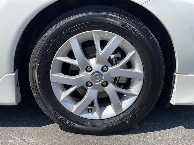 日産 ノート e－パワー メダリスト 茨城県 2018(平30)年 5.3万km ブリリアントホワイトパール 純正7型ナビ/Bluetooth/デジタルインナーミラー/ドライブレコーダー/全周囲カメラ/レザーシート/純正フロアマット/純正15インチアルミホイール/クルーズコントロール/横滑り防止装置/コーナーセンサー前後/レーン逸脱警報/オートライト/LEDヘッドライト/スマートキー