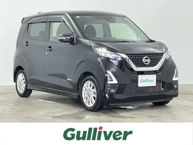 日産 デイズ ハイウェイスターX 千葉県 2021(令3)年 5.5万km ブラック 360°セーフティアシスト/・エマージェンシーブレーキ/・車線逸脱警報/・先行車発進お知らせ/・道路標識表示/・ふらつき警報/純正7インチメモリナビ/CD AUX BT フルセグ/全方位カメラ/LEDオートライト/純正14インチアルミホイール/純正フロアマット/ドアバイザー/革巻きステアリング/ステアリングスイッチ/プッシュスタート/スマートキー