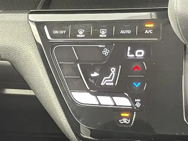 日産 デイズ ハイウェイスターX 千葉県 2021(令3)年 5.5万km ブラック 360°セーフティアシスト/・エマージェンシーブレーキ/・車線逸脱警報/・先行車発進お知らせ/・道路標識表示/・ふらつき警報/純正7インチメモリナビ/CD AUX BT フルセグ/全方位カメラ/LEDオートライト/純正14インチアルミホイール/純正フロアマット/ドアバイザー/革巻きステアリング/ステアリングスイッチ/プッシュスタート/スマートキー