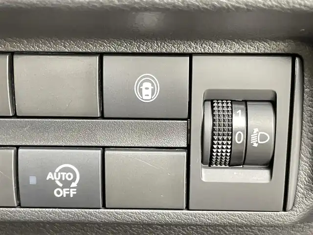 日産 デイズ ハイウェイスターX 千葉県 2021(令3)年 5.5万km ブラック 360°セーフティアシスト/・エマージェンシーブレーキ/・車線逸脱警報/・先行車発進お知らせ/・道路標識表示/・ふらつき警報/純正7インチメモリナビ/CD AUX BT フルセグ/全方位カメラ/LEDオートライト/純正14インチアルミホイール/純正フロアマット/ドアバイザー/革巻きステアリング/ステアリングスイッチ/プッシュスタート/スマートキー