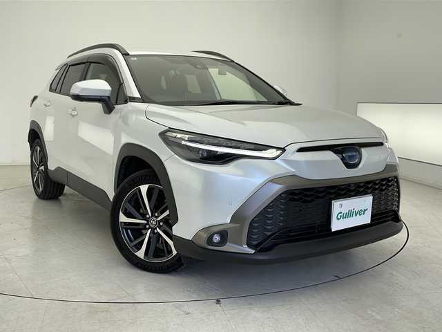 トヨタ カローラ クロス ハイブリッド Z 千葉県 2022(令4)年 1.1万km プラチナホワイトパールマイカ ワンオーナー/純正ディスプレイオーディオ/AM/FM/BT/USB/ナビ機能有/フルセグTV/レーダークルーズコントロール/BSM/クリアランスソナー/RCTA/PKSB/RSA/アラウンドビューモニター/パワーバックドア/LEDヘッドライト/ビルトインETC/ドライブレコーダー/パワーシート/シートヒーター