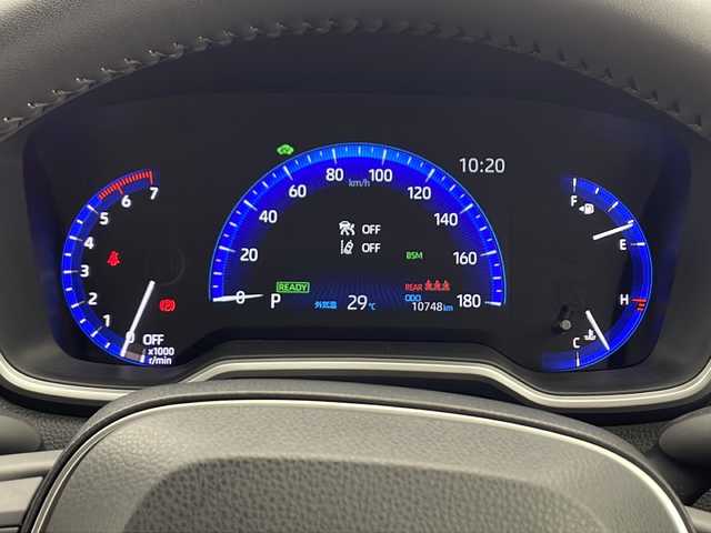 トヨタ カローラ クロス ハイブリッド Z 千葉県 2022(令4)年 1.1万km プラチナホワイトパールマイカ ワンオーナー/純正ディスプレイオーディオ/AM/FM/BT/USB/ナビ機能有/フルセグTV/レーダークルーズコントロール/BSM/クリアランスソナー/RCTA/PKSB/RSA/アラウンドビューモニター/パワーバックドア/LEDヘッドライト/ビルトインETC/ドライブレコーダー/パワーシート/シートヒーター
