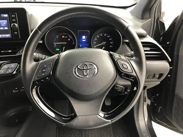 トヨタ Ｃ－ＨＲ S 愛知県 2017(平29)年 5万km ブラックマイカ フルモデリスタ/純正ナビ/（ＡＭ／ＦＭ／ＣＤ／ＤＶＤ／ＢＴ）/フルセグＴＶ/バックモニター/LEDヘッドライト/衝突軽減ブレーキ/オートクルーズコントロール/電子パーキング/オートホールド/ＥＴＣ/レザーシート/純正フロアマット/ＬＥＤヘッドライト/スマートキー/オートライト