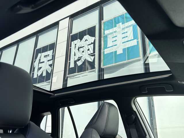 トヨタ カローラ クロス ハイブリッド Z 山形県 2025(令7)年 0.7万km プラチナホワイトパールマイカ 純正ナビ/（AM/FM/フルセグ/BT）/ガラスルーフ/ステアリングスイッチ/レーダークルーズコントロール/パーキングアシスト/全周囲カメラ/モデリスタエアロ（Fスポイラー）/前後コーナーセンサー/前席シートヒーター/運転席パワーシート/電動パーキング/オートブレーキホールド/電動リアゲート/ビルトインETC2.0/BSM/電動格納ミラー/ルーフレール