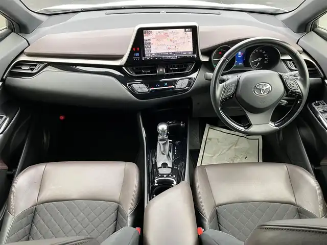 トヨタ Ｃ－ＨＲ G 静岡県 2017(平29)年 5.1万km ホワイトパールクリスタルシャイン フルモデリスタエアロ/ALPINE製9インチナビ/バックカメラ/保証書/取扱説明書/エンジンスタートボタン/パワーステアリング/パワーウィンドウ/アイドリングストップ/スマートキー/オートエアコン/レーダークルーズコントロール/ETC/純正フロアマット/純正アルミホイール/ハーフレザーシート/D席N席シートヒーター/ABS/横滑り防止装置/コーナーセンサー前後/レーンキープアシスト/オートライト/オートマチックハイビーム/LEDヘッドライト/W+サイドエアバッグ/衝突軽減システム/カーテンエアバッグ/BSM/HDMI接続