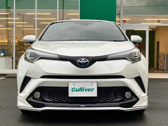 トヨタ Ｃ－ＨＲ G 静岡県 2017(平29)年 5.1万km ホワイトパールクリスタルシャイン フルモデリスタエアロ/ALPINE製9インチナビ/バックカメラ/保証書/取扱説明書/エンジンスタートボタン/パワーステアリング/パワーウィンドウ/アイドリングストップ/スマートキー/オートエアコン/レーダークルーズコントロール/ETC/純正フロアマット/純正アルミホイール/ハーフレザーシート/D席N席シートヒーター/ABS/横滑り防止装置/コーナーセンサー前後/レーンキープアシスト/オートライト/オートマチックハイビーム/LEDヘッドライト/W+サイドエアバッグ/衝突軽減システム/カーテンエアバッグ/BSM/HDMI接続