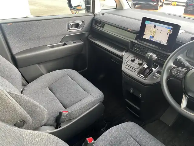 ホンダ ステップワゴン エアー 三重県 2024(令6)年 1.1万km フィヨルドミストパール ワンオーナー/純正ナビLXM-247VFNi/地デジTV/DVD/CD/Bluetooth/バックカメラ/ホンダセンシング/アダプティブクルーズコントロール/両側パワースライドドア/LEDヘッドランプ/スマートキー