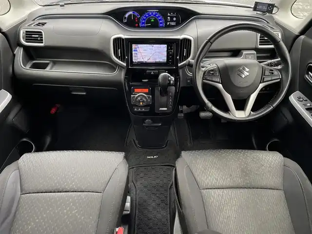 スズキ ソリオ バンディット HV SV 岐阜県 2017(平29)年 8.5万km ピュアホワイトP (株)IDOMが運営する【じしゃロン多治見店】の自社ローン対象車両になります。こちらは現金ご利用時の価格です。自社ローンご希望の方は別途その旨お申付け下さい。/フルハイブリッド/デュアルカメラブレーキサポート/車線逸脱警報/純正パナソニックSDナビ/HDMI・DVD・Bluetooth・フルセグTV・SDREC/バックカメラ/運転席シートヒーター/左パワースライドドア/LEDヘッドライト/社外ドライブレコーダー/後席スライドシート/スライドドアロールブラインド/クルーズコントロール