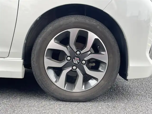 スズキ ソリオ バンディット HV SV 岐阜県 2017(平29)年 8.5万km ピュアホワイトP (株)IDOMが運営する【じしゃロン多治見店】の自社ローン対象車両になります。こちらは現金ご利用時の価格です。自社ローンご希望の方は別途その旨お申付け下さい。/フルハイブリッド/デュアルカメラブレーキサポート/車線逸脱警報/純正パナソニックSDナビ/HDMI・DVD・Bluetooth・フルセグTV・SDREC/バックカメラ/運転席シートヒーター/左パワースライドドア/LEDヘッドライト/社外ドライブレコーダー/後席スライドシート/スライドドアロールブラインド/クルーズコントロール