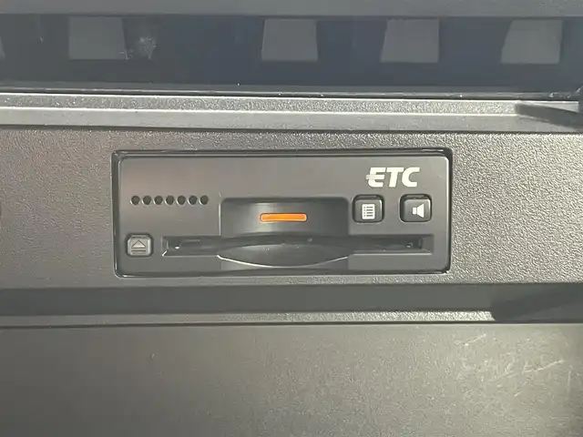 スズキ ソリオ バンディット HV SV 岐阜県 2017(平29)年 8.5万km ピュアホワイトP (株)IDOMが運営する【じしゃロン多治見店】の自社ローン対象車両になります。こちらは現金ご利用時の価格です。自社ローンご希望の方は別途その旨お申付け下さい。/フルハイブリッド/デュアルカメラブレーキサポート/車線逸脱警報/純正パナソニックSDナビ/HDMI・DVD・Bluetooth・フルセグTV・SDREC/バックカメラ/運転席シートヒーター/左パワースライドドア/LEDヘッドライト/社外ドライブレコーダー/後席スライドシート/スライドドアロールブラインド/クルーズコントロール