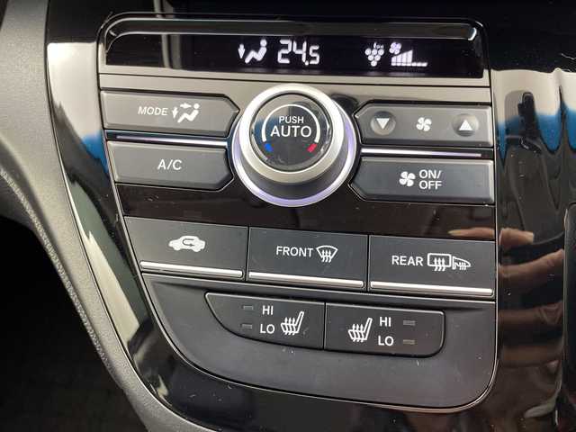 ホンダ フリード＋ ハイブリット G ブラックスタイル 岐阜県 2022(令4)年 3.2万km パープル 純正9インチメモリナビ/フルセグ/BT/CD/DVD/USB/バックカメラ/ビルトインETC/両側パワースライドドア/衝突軽減ブレーキ/レーンキープ/レーダークルーズコントロール/シートヒーター/シートカバー/LEDヘッドライト/フォグランプ/プッシュスタート/スマートキー/純正フロアマット/純正ドアバイザー/純正15インチAW