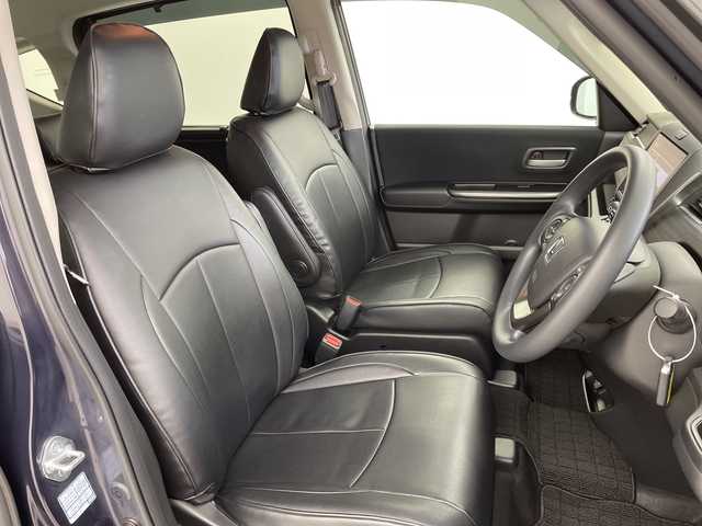 ホンダ フリード＋ ハイブリット G ブラックスタイル 岐阜県 2022(令4)年 3.2万km パープル 純正9インチメモリナビ/フルセグ/BT/CD/DVD/USB/バックカメラ/ビルトインETC/両側パワースライドドア/衝突軽減ブレーキ/レーンキープ/レーダークルーズコントロール/シートヒーター/シートカバー/LEDヘッドライト/フォグランプ/プッシュスタート/スマートキー/純正フロアマット/純正ドアバイザー/純正15インチAW