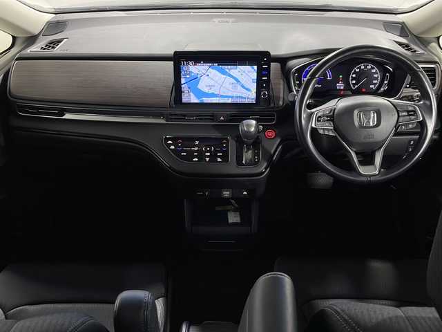 ホンダ オデッセイ ハイブリッド e:HEVアブソルート EX 広島県 2021(令3)年 4.4万km プレミアムスパークルブラックパール 禁煙車/純正１０型ナビ/全周囲カメラ/シートヒーター/１５００Ｗ給電/電動リアゲート/パワーシート/ブラインドスポットモニター/パーキングアシスト/両側パワースライドドア/レーダークルーズコントロール/ＥＴＣ２．０/エアバッグ(運転席/助手席/サイド/カーテン)/純正18インチアルミホイール(225/50/R18)