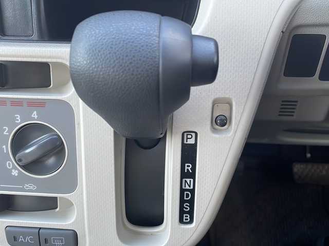 スバル ステラ L スマートアシスト 千葉県 2016(平28)年 6万km ピンク 社外オーディオ(Clarlan Intelligent tune CZ215)/CD再生/AM/FMラジオ/ミュージックプレイヤー接続/後方コーナーセンサー/横滑り防止装置/リモコンキー/誤発進抑止機能/衝突警報/衝突回避支援ブレーキ