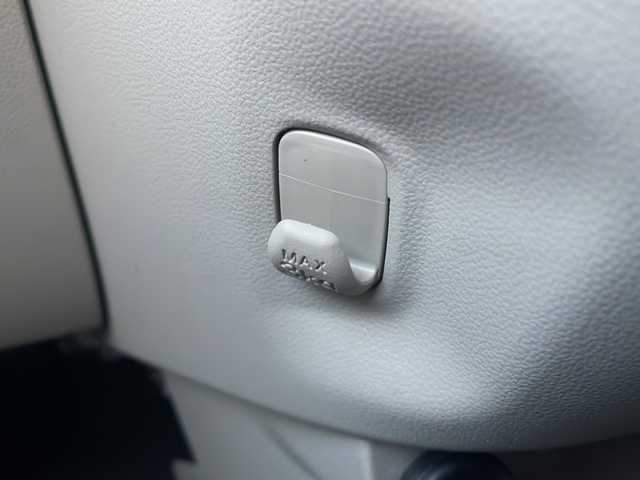 スバル ステラ L スマートアシスト 千葉県 2016(平28)年 6万km ピンク 社外オーディオ(Clarlan Intelligent tune CZ215)/CD再生/AM/FMラジオ/ミュージックプレイヤー接続/後方コーナーセンサー/横滑り防止装置/リモコンキー/誤発進抑止機能/衝突警報/衝突回避支援ブレーキ