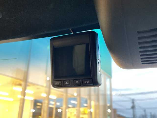 ホンダ Ｎ ＢＯＸ カスタム L 青森県 2022(令4)年 2.6万km プレミアムグラマラスブロンズP 4WD/純正8インチナビ・フルセグTV/CD・DVD・Bluetooth・SD・USB/純正10.1インチ後席モニター/バックカメラ/前席シートヒーター/片側パワースライドドア/ホンダセンシング/衝突軽減ブレーキ/誤発進抑制機能/追従クルーズコントロール/車線維持支援システム/オートハイビーム/純正エンジンスターター/純正ドライブレコーダー/LEDヘッドライト/LEDフォグランプ/社外ローダウンサス/純正14インチアルミ