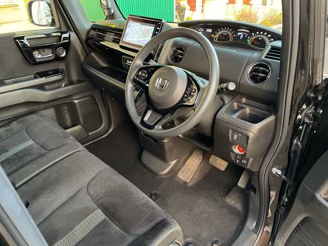 ホンダ Ｎ ＢＯＸ カスタム L 青森県 2022(令4)年 2.6万km プレミアムグラマラスブロンズP 4WD/純正8インチナビ・フルセグTV/CD・DVD・Bluetooth・SD・USB/純正10.1インチ後席モニター/バックカメラ/前席シートヒーター/片側パワースライドドア/ホンダセンシング/衝突軽減ブレーキ/誤発進抑制機能/追従クルーズコントロール/車線維持支援システム/オートハイビーム/純正エンジンスターター/純正ドライブレコーダー/LEDヘッドライト/LEDフォグランプ/社外ローダウンサス/純正14インチアルミ