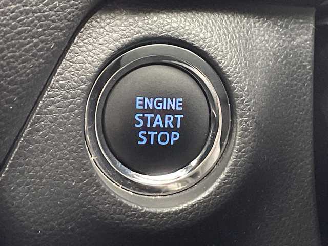 トヨタ ＲＡＶ４ G Zパッケージ 千葉県 2021(令3)年 4.1万km ホワイトパールクリスタルシャイン Tコネクトナビ/　Bluetooth/フルセグTV/　Apple car play/Android Auto/モデリスタエアロ（F/S/R）/トヨタセーフティセンス/レーダークルーズコントロール/レーンキープアシスト/衝突軽減ブレーキ/クリアランスソナー/ブラインドスポットモニター/アラウンドビューモニター/先行車発進警報/ロードサインアシスト/ダウンヒルアシスト/電動パーキング/オートホールド/オートハイビーム/合皮レザーシート/前席シートヒーター/パワーシート/パワーシート（運転席）/ステアリングヒーター/パワーバックドア/デジタルインナーミラー/前後ドラレコ/ビルトインETC/LEDライト/フォグランプ/AC１００V/フロアマット/ドアバイザー