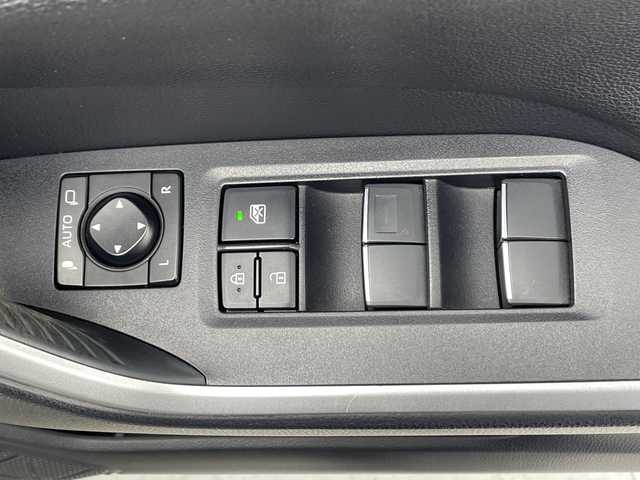 トヨタ ＲＡＶ４ G Zパッケージ 千葉県 2021(令3)年 4.1万km ホワイトパールクリスタルシャイン Tコネクトナビ/　Bluetooth/フルセグTV/　Apple car play/Android Auto/モデリスタエアロ（F/S/R）/トヨタセーフティセンス/レーダークルーズコントロール/レーンキープアシスト/衝突軽減ブレーキ/クリアランスソナー/ブラインドスポットモニター/アラウンドビューモニター/先行車発進警報/ロードサインアシスト/ダウンヒルアシスト/電動パーキング/オートホールド/オートハイビーム/合皮レザーシート/前席シートヒーター/パワーシート/パワーシート（運転席）/ステアリングヒーター/パワーバックドア/デジタルインナーミラー/前後ドラレコ/ビルトインETC/LEDライト/フォグランプ/AC１００V/フロアマット/ドアバイザー