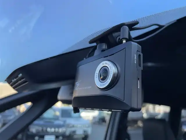 トヨタ ノア S－G 東京都 2022(令4)年 0.4万km メタルストリームM 純正１０．５型ディスプレイオーディオ　/快適利便パッケージ　/オットマン/ユニバーサルステップ　/寒冷地　/両側電動ドア　　/ＨＤＭＩ　/フルセグＴＶ　/ビルトイン２．０ＥＴＣ　/前後ドラレコ　/シートヒーター　/ワンオーナー　/禁煙