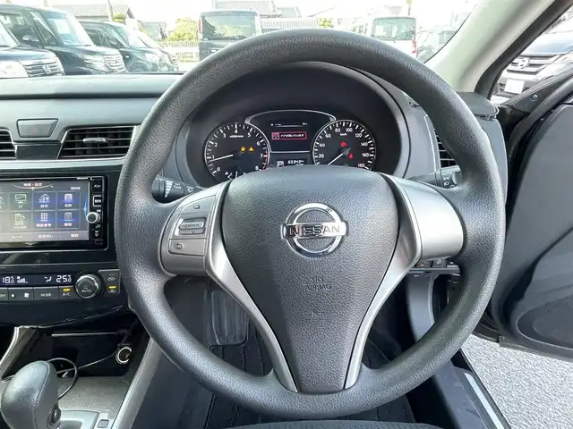 日産 ティアナ XE 兵庫県 2016(平28)年 6.6万km ダイヤモンドブラック (株)IDOMが運営する【じしゃロン姫路店】の自社ローン専用車両になります。こちらは現金またはオートローンご利用時の価格です。自社ローンご希望の方は別途その旨お申付け下さい/純正SDナビ(MM316D-W)/　AM FM CD DVD Bluetooth AUX USB SD/ビルトインETC/前方ドライブレコーダー/LEDオートヘッドライト/社外17インチアルミホイール/前後方クリアランスソナー/スマートキー＆プッシュスタート/フロントフォグランプ/エマージェンシーブレーキ/フルセグTV/バックモニター