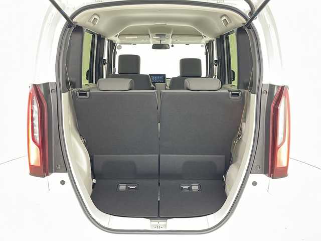 ホンダ Ｎ ＢＯＸ 道央・札幌 2024(令6)年 0.7万km プラチナホワイトパール ・4WD/・社外ナビ&TV&BT/・バックカメラ/・左パワースライドドア/・ライトレベライザー/・ホンダセンシング/・路外逸脱抑制機能/・踏み間違い衝突軽減システム/・パーキングセンサー/・CMBS/・LKAS/・オートマチックハイビーム/・LEDヘッドライト/・レーダークルーズコントロール/・スマートキー/・ETC/・ドアミラーヒーター
