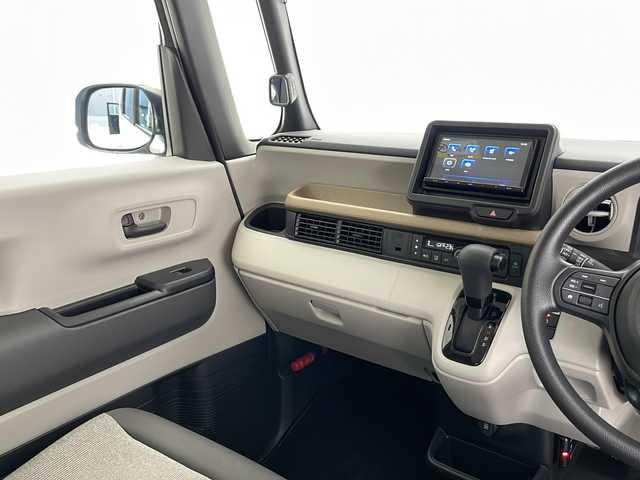 ホンダ Ｎ ＢＯＸ 長野県 2024(令6)年 0.7万km プラチナホワイトパール 4WD/社外ナビ&TV&BT/バックカメラ/左パワースライドドア/ライトレベライザー/ホンダセンシング/路外逸脱抑制機能/踏み間違い衝突軽減システム/パーキングセンサー/CMBS/LKAS/オートマチックハイビーム/LEDヘッドライト/レーダークルーズコントロール/スマートキー/ETC/・ドアミラーヒーター