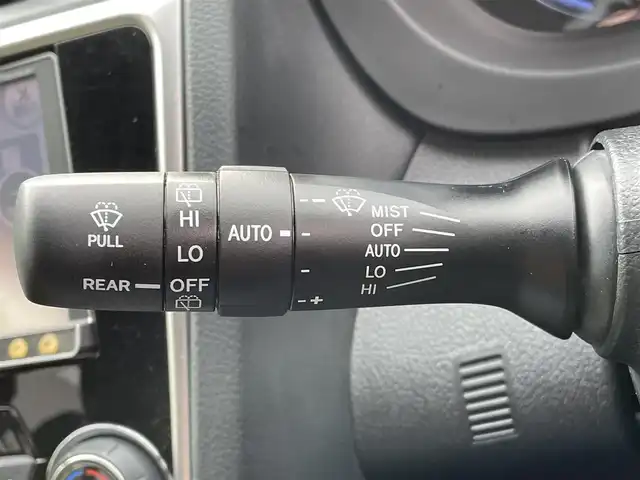 スバル レヴォーグ 1．6GT－S アイサイト 岐阜県 2014(平26)年 7万km ライトニングレッド 社外SDナビ/Bluetooth/フルセグTV/バックカメラ/アイサイト/追従式クルーズコントロール/純正フロアマット/前席パワーシート/レーンキープアシスト/オートライト/パドルシフト/フォグライト