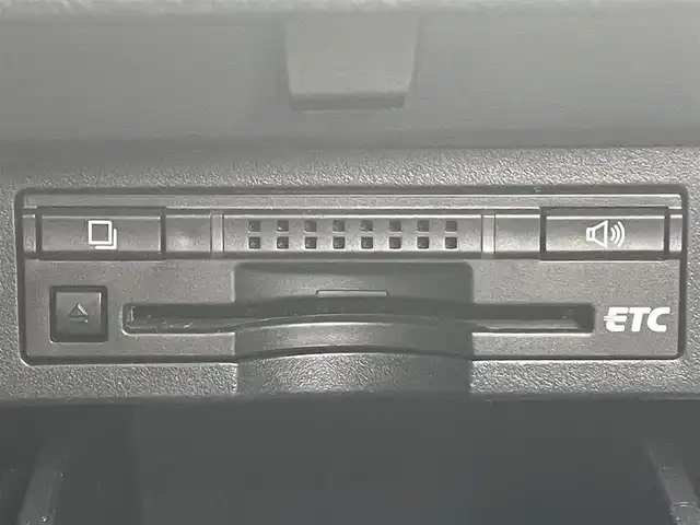 トヨタ アルファード S Cパッケージ 滋賀県 2016(平28)年 7.3万km ブラック 社外ナビ/（CD/DVD/SD/Bluetooth/フルセグTV）/バックカメラ/社外フリップダウンモニター/前方ドライブレコーダー/ビルトインETC/両側電動スライドドア/パワーバックドア/クリアランスソナー/ハーフレザーシート/パワーシート/D席シートメモリー/ウッドコンビステアリング/クルーズコントロール/ステアリングリモコン/ステアリングヒーター/LEDヘッドライト/フォグランプ/オートヘッドライト/電動パーキングブレーキ/オートホールドブレーキ/積み込みスタッドレスタイヤ/スペアキー/リアロールサンシェイド/nanoe/AC100V/オートリトラーミラー