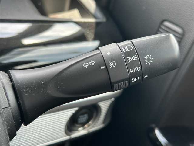スズキ スペーシア カスタム HYBRID XS 福岡県 2018(平30)年 5.9万km ブルーイッシュブラックパール3 ・純正8インチナビ（フルセグ/DVD/Bluetooth）/・両側パワースライドドア/・バックカメラ/・ETC/・ドライブレコーダー（前後）/・横滑り防止装置/・衝突被害軽減システム/・レーンキープアシスト/・コーナーセンサー/・D席シートヒーター/・電動格納ミラー/・LEDヘッドライト/・純正ドアバイザー/・純正サンシェード/・純正アルミホイール
